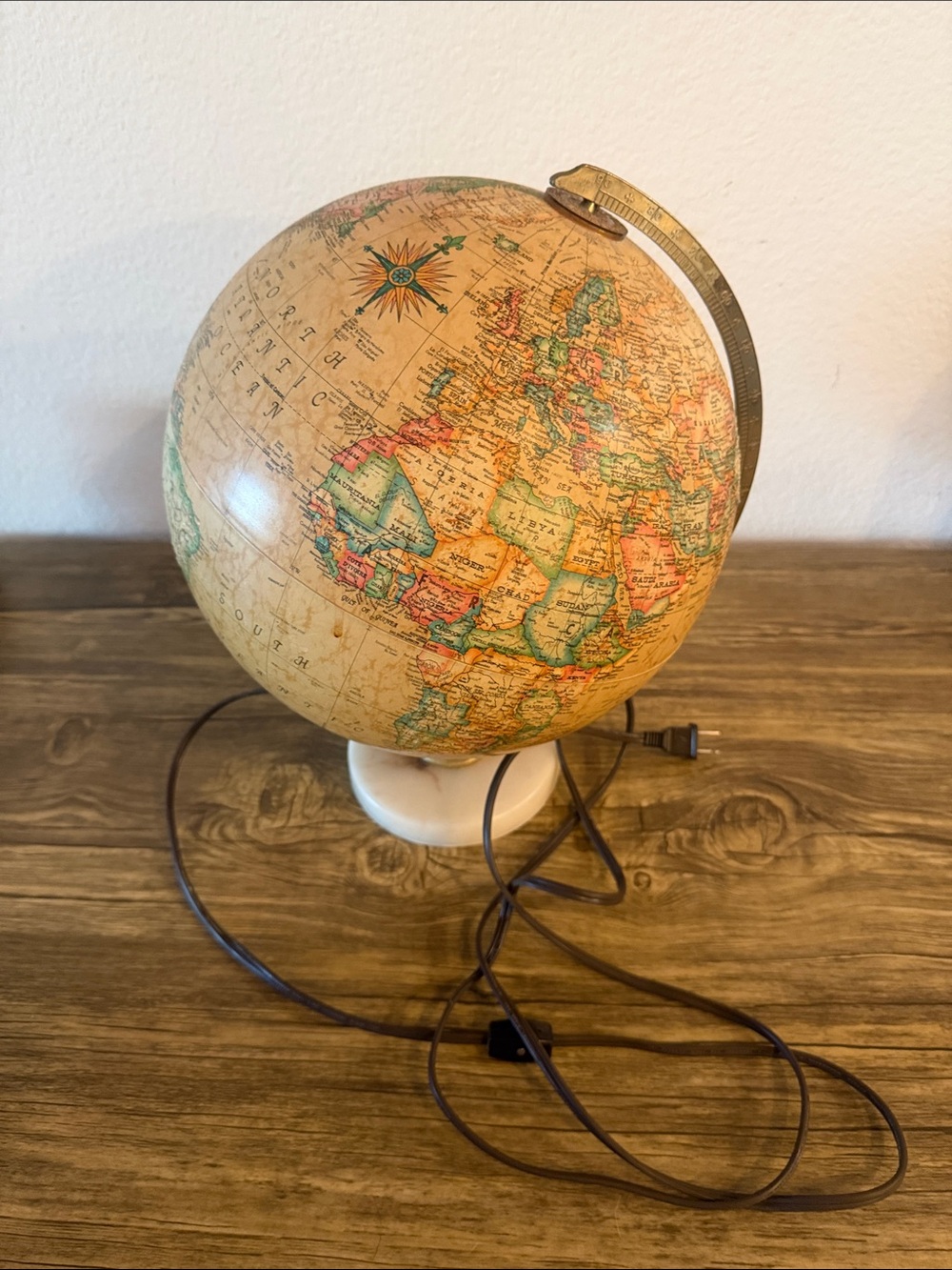 Vintage Style Cream and Tan World Globe Table Lamp